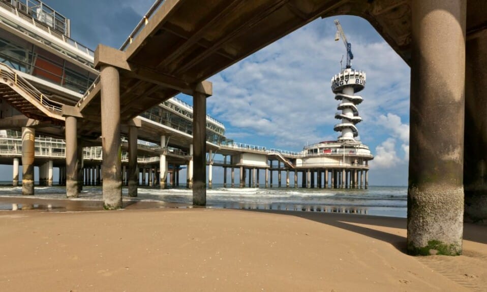 De ultieme uitdaging: Bungeejumpen in Scheveningen